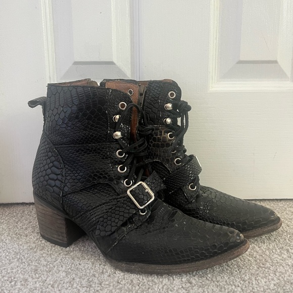 Freebird by Steven Shoes - FREEBIRD Fauna - Black Snake / 8